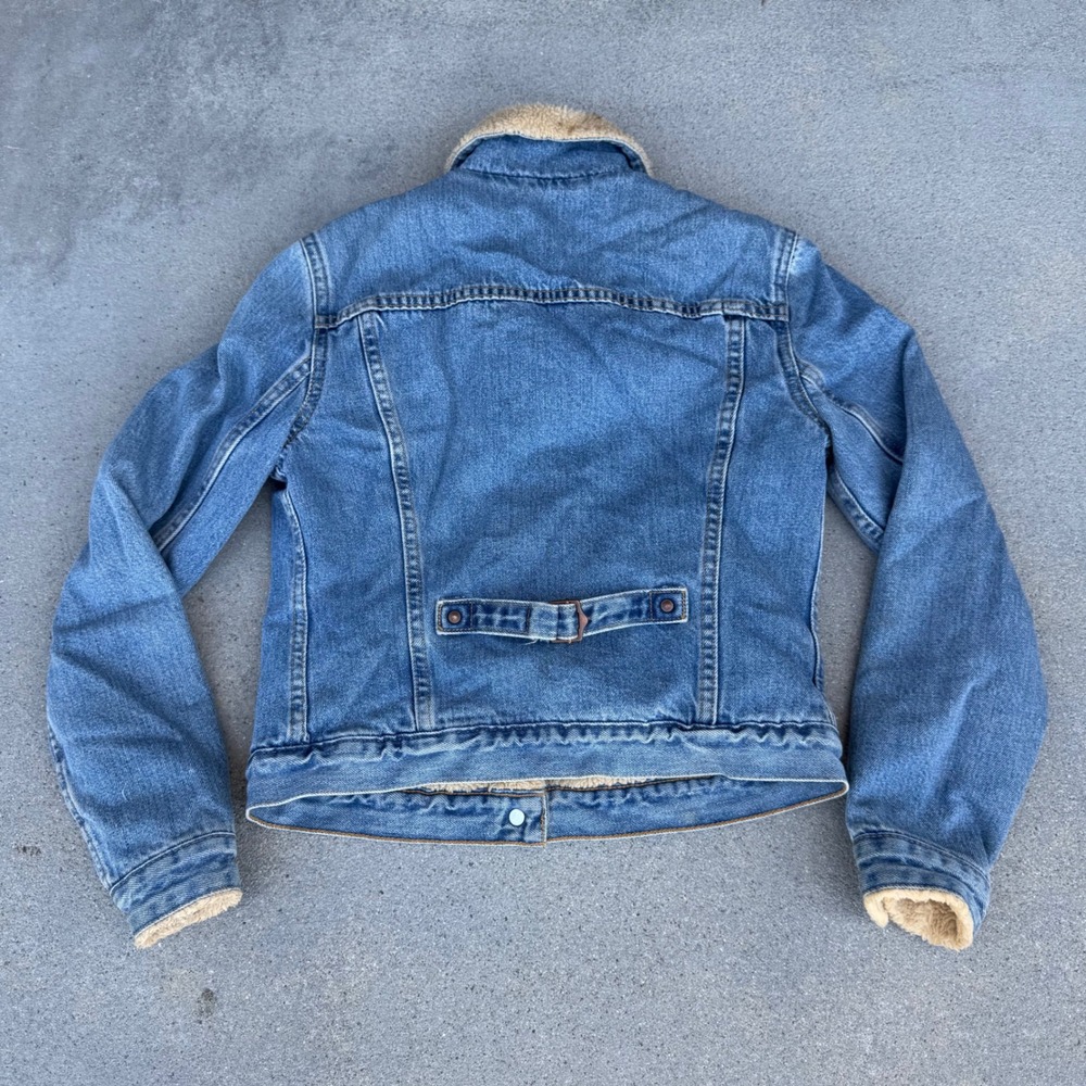 Levi's Kids Denim Sherpa Lined Trucker Jacket Medium Wash‎ Blue Junior Small - Picture 8 of 10